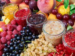 Ягоды и фрукты, протертые без сахара