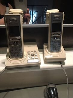 Телефон Panasonic с двумя трубками