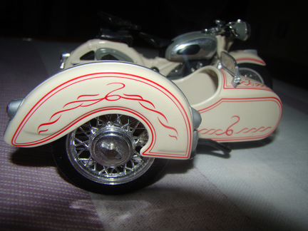 Модель мотоцикла коллекционная