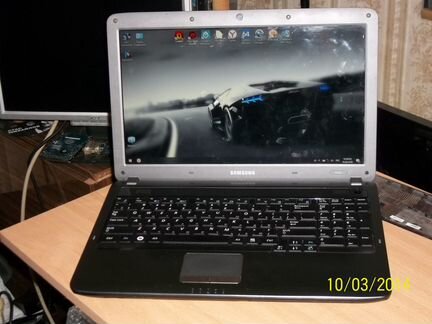 SAMSUNG R525 ноутбук