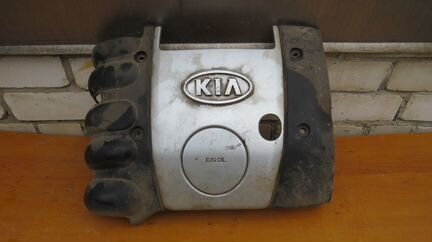 Декоративная крышка двигателя Kia Sportage 1