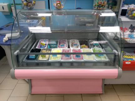 Морозильная витрина под мороженое