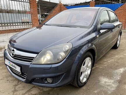 Opel Astra 1.8 МТ, 2008, 140 000 км