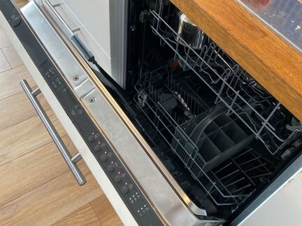 Посудомоечная машина и холодильник IKEA