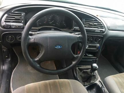 Ford Mondeo 1.8 МТ, 1994, битый, 350 000 км