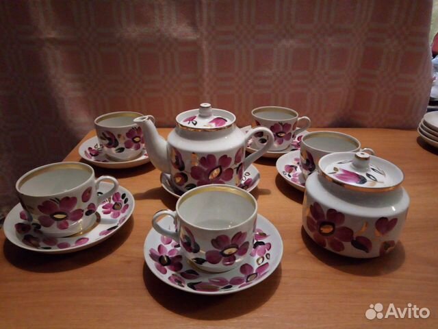 Фарфоровый новый сервиз