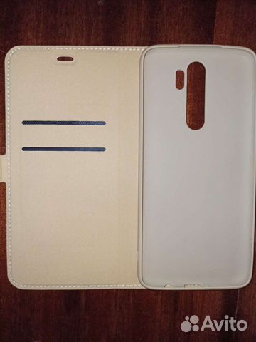 Чехол на телефон