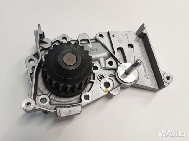 Водяная помпа Renault Sandero Logan K4M