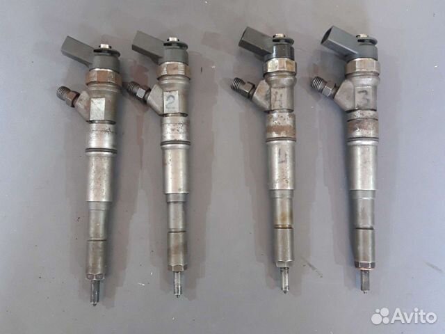 Форсунка BMW 3.0 D 0445110216 7793836