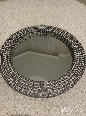 Настенное круглое зеркало