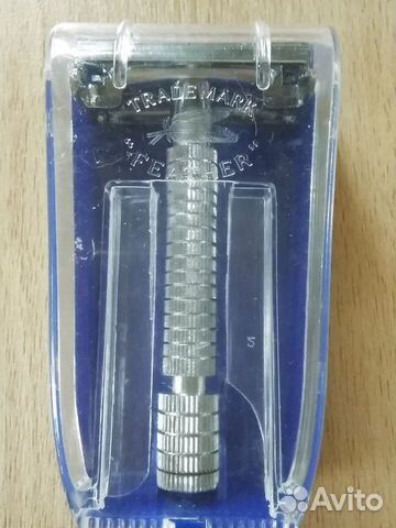 Безопасная бритва Feather