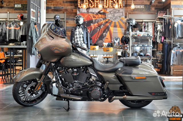 Harley-Davidson CVO Street Glide 2021
