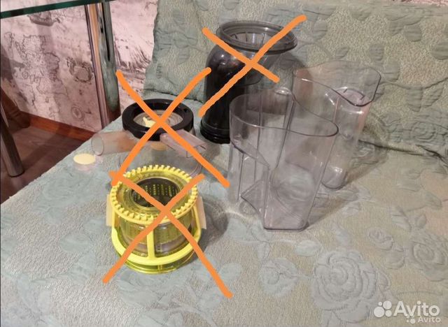 Соковыжималка Scarlett стаканы и давилка