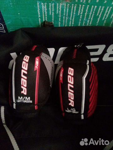 Налокотники хоккейные детские.на возраст 5-7лет