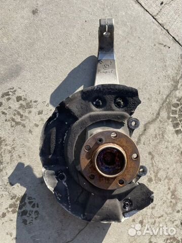 Кулак поворотный передний левый BMW F серия