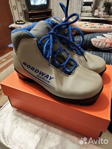 Лыжные ботинки