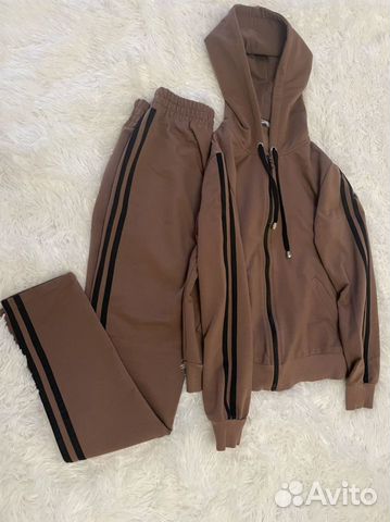 Костюм спортивный