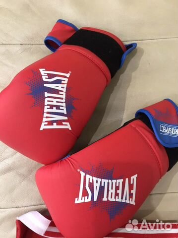 Боксерские перчатки новые