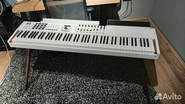 Arturia keylab 88 mkii + деревянные стойки