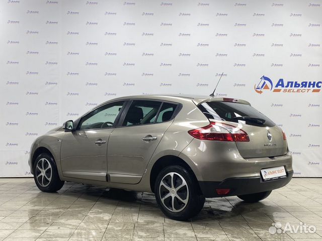 Renault Megane 1.6 AT, 2011, 153 576 км