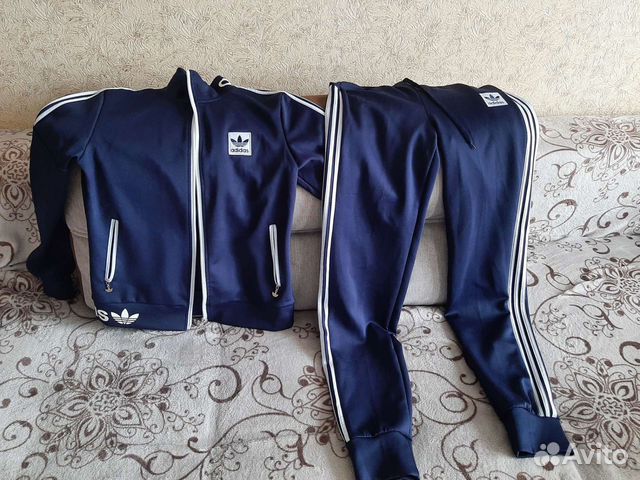 Спортивный костюм женский