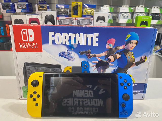 Nintendo Switch Fortnite Edition+ 4 топовые игры