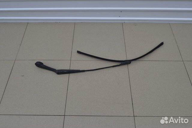 Поводок дворника левый Ford Focus 3