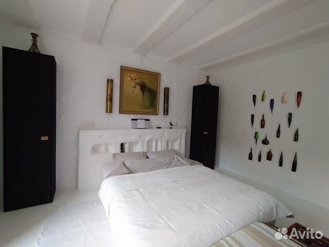 

2-к. квартира, 72 м², 1/3 эт.