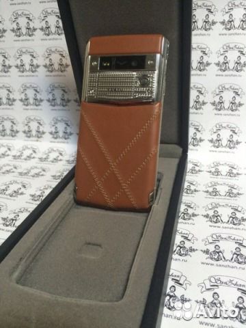 Vertu signature touch Vertu signature touch