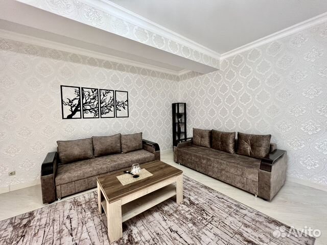 

2-к. квартира, 90 м², 4/10 эт.