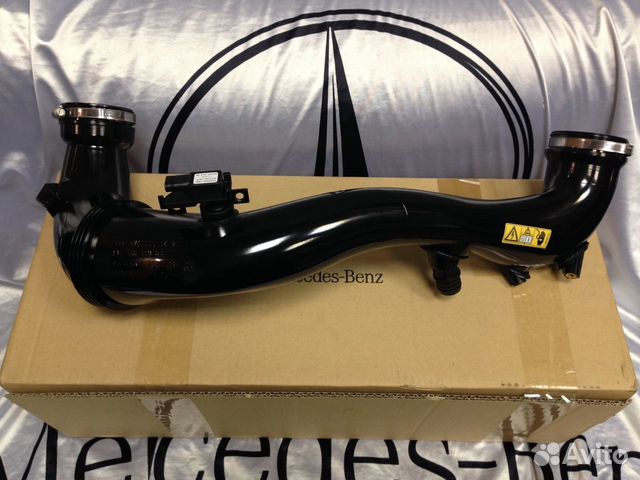 Патрубок воздушного фильтра Mercedes C 204 E212 Патрубок воздушного фильтра Mercedes C 204 E212