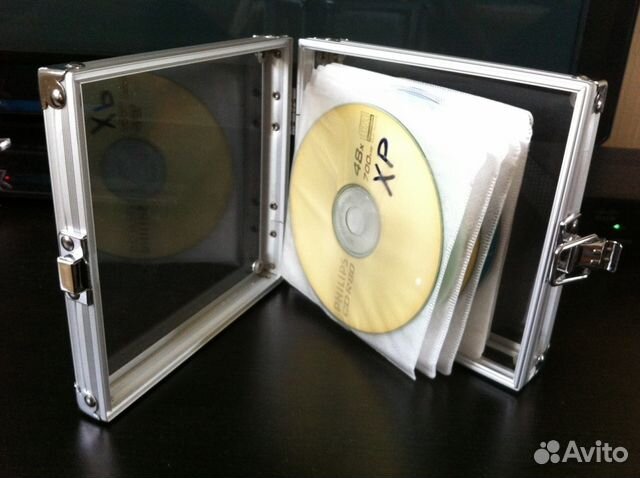 Органайзер из металла и пластика для DVD дисков