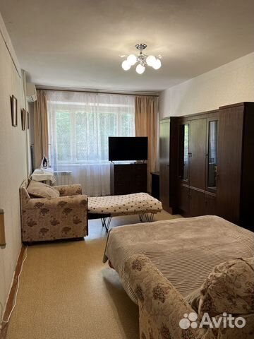 

2-к. квартира, 55 м², 3/5 эт.