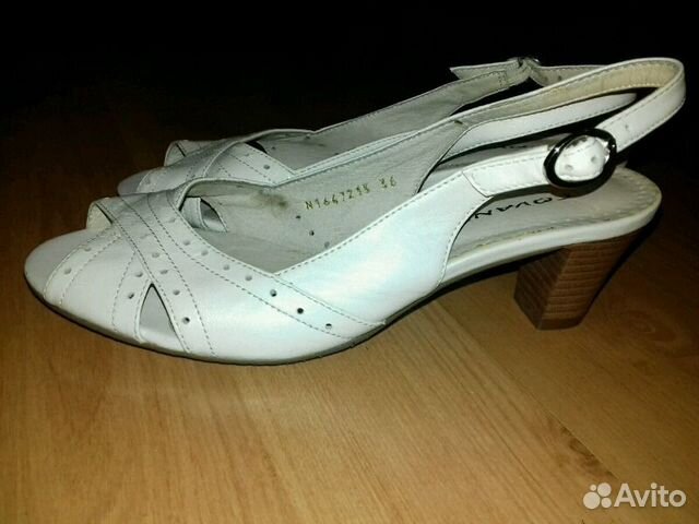 Босоножки белые нат.кожа. 36 р
