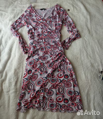 Красивые платья в офис и на праздник S