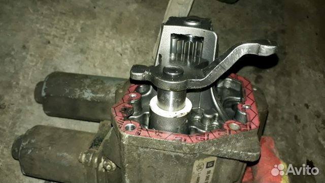 55562970 Механизм переключения передач