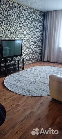 

2-к. квартира, 67 м², 3/5 эт.