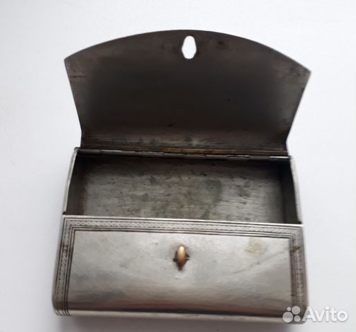 Посеребренный женский портсигар-кошелек Посеребренный женский портсигар-кошелек