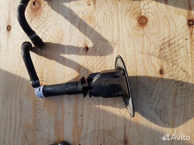 Форсунка омывателя фар правая инфинити Qx70 R Форсунка омывателя фар правая инфинити Qx70 R