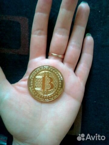 Монеты биткоин