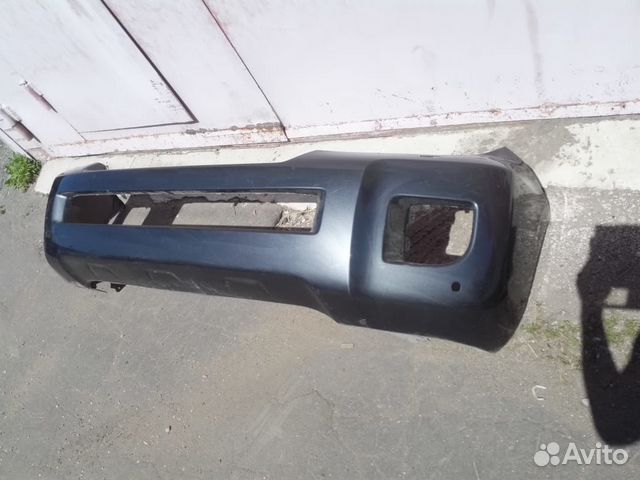 Toyota land cruiser 200 2012- бампер передний б/у Toyota land cruiser 200 2012- бампер передний б/у