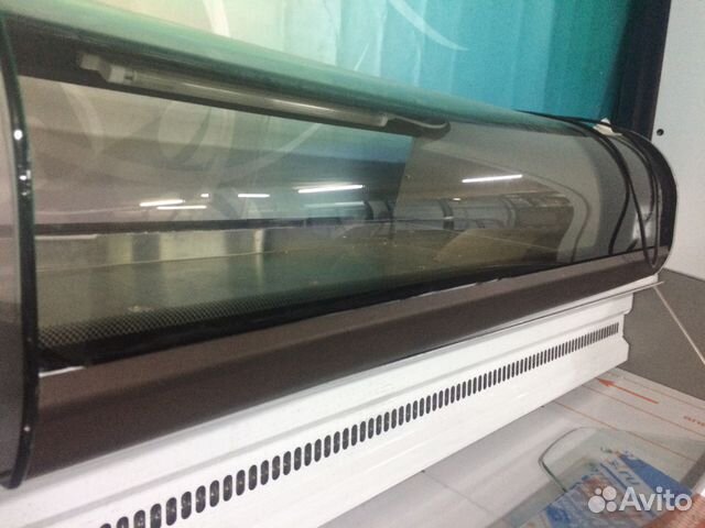 Холодильная витрина Карбома кейс