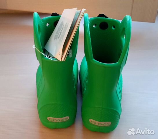Новые резиновые сапоги Crocs C8 зеленые Новые резиновые сапоги Crocs C8 зеленые