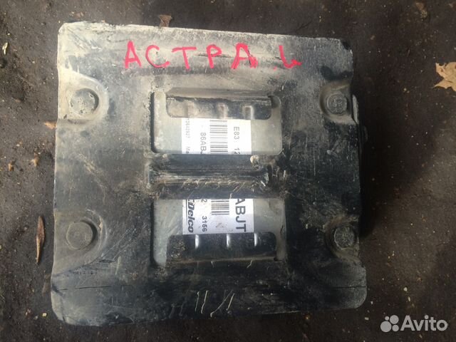 Блок эбу(мозги) 1.6 механика Opel Astra J астра