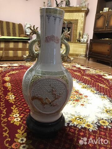 Китайская фарфоровая ваза