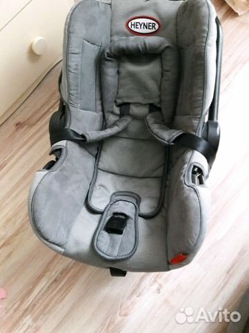 Автомобильное кресло Автомобильное кресло