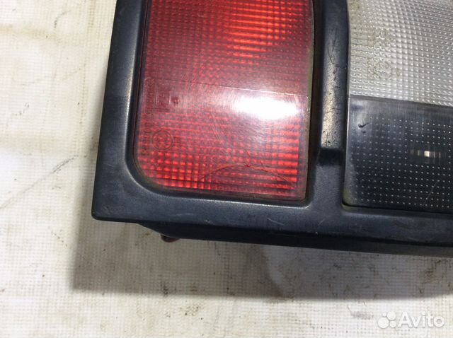 Фонарь задний левый Mitsubishi Pajero Montero 2