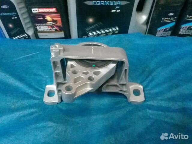 Правая опора Мазда 3 BL