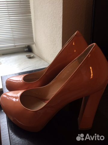 Туфли новые. Лак. Скрытая платформа Туфли новые. Лак. Скрытая платформа
