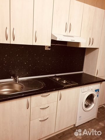 2-к квартира, 35 м², 1/4 эт.